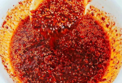 辣椒油的制作方法视频,一招解锁香辣美味